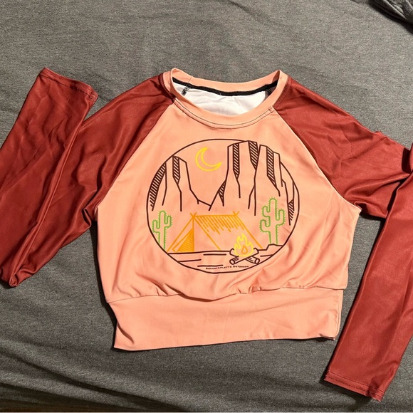 NWOT - Western Graphic Crop Top - Picture 2 of 2